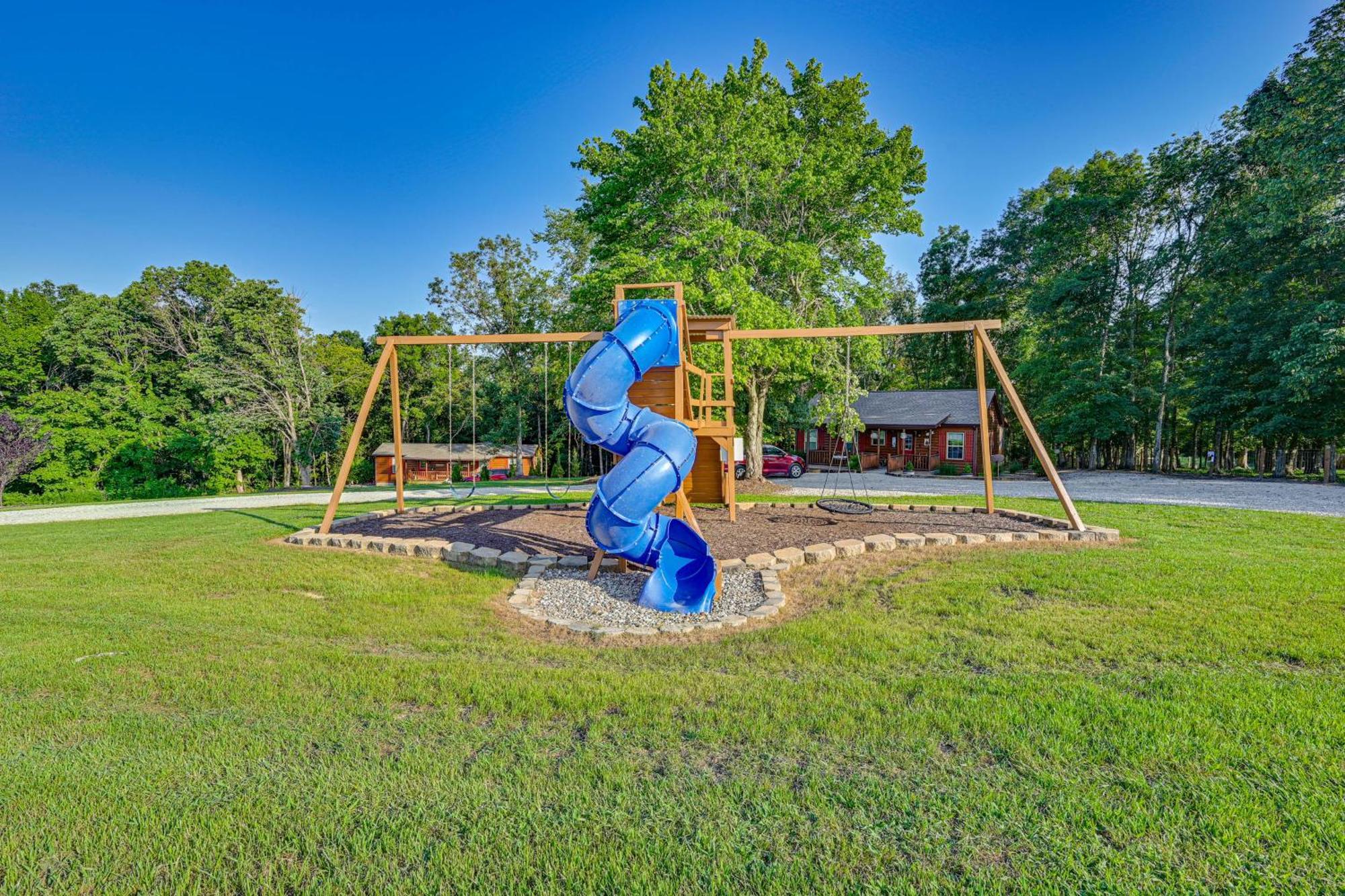 Almost Heaven Too 50-Acre Escape With Pond! Brownsville Εξωτερικό φωτογραφία